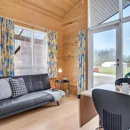 2 Bedroom Gorgeous In Vakantiehuis