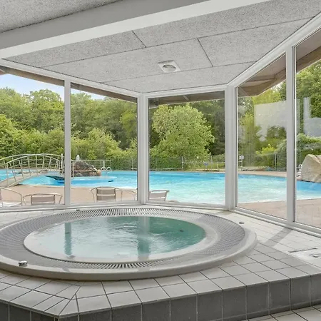 2 Bedroom Gorgeous In *